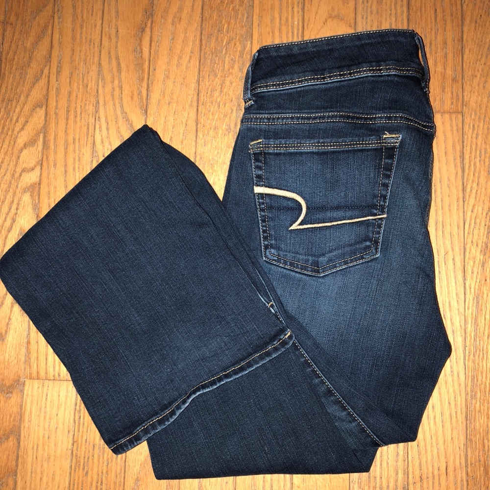 American Eagle women’s jeans
